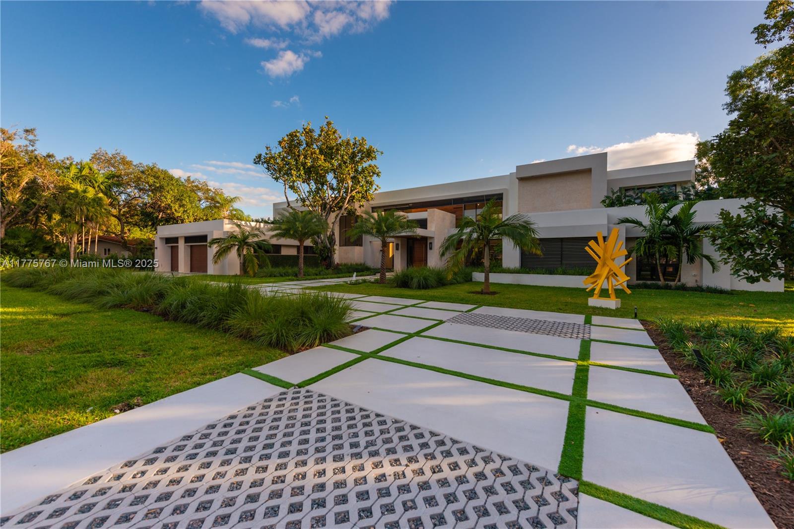 PINE ACRES ESTS - Residential