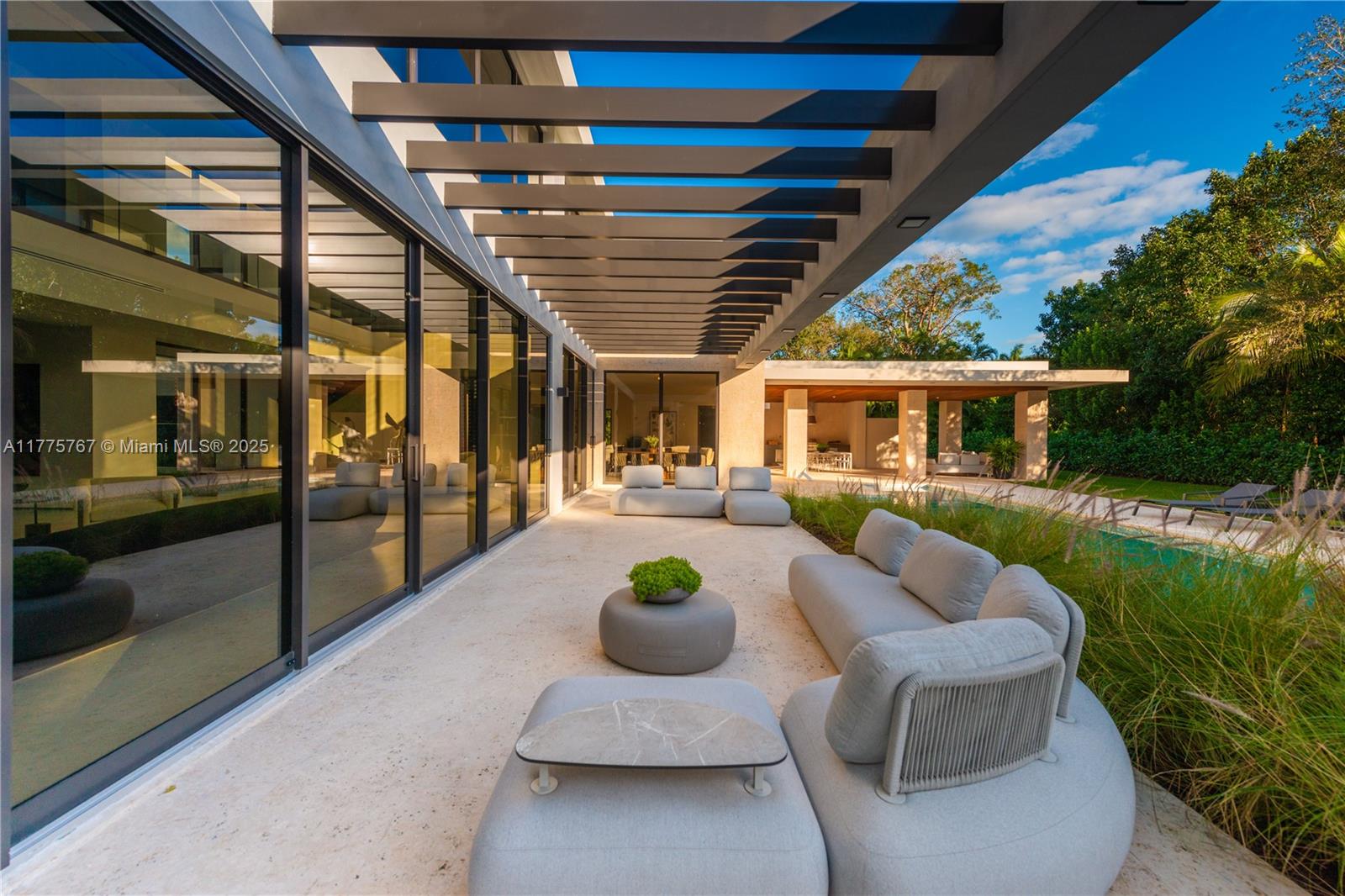 PINE ACRES ESTS - Residential