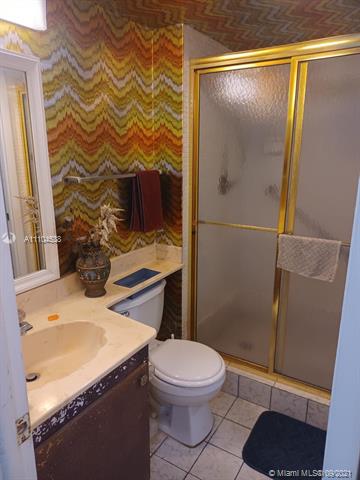 LIME BAY 3 CONDO - Residential Lease