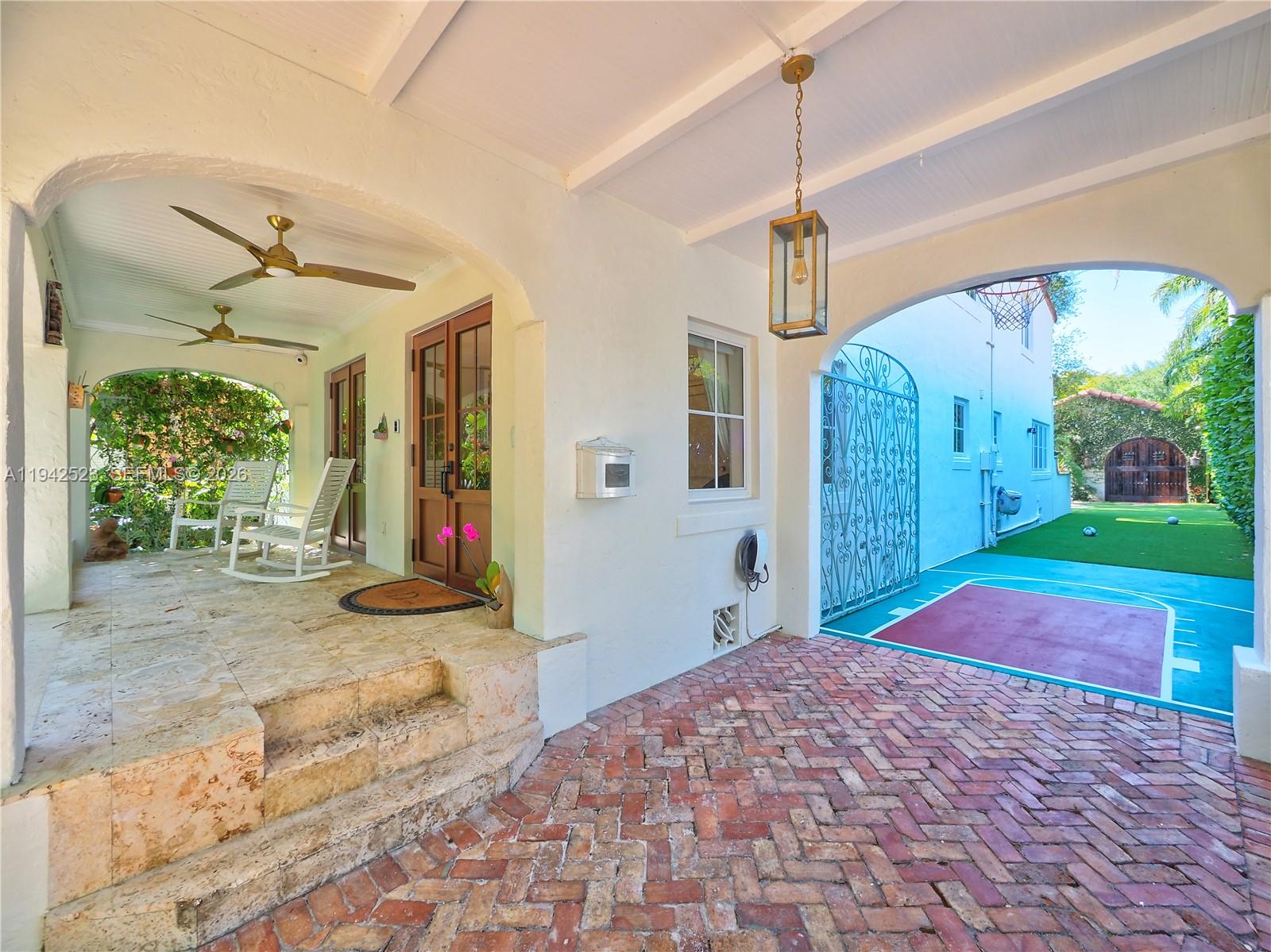 CORAL GABLES SEC E - Residential