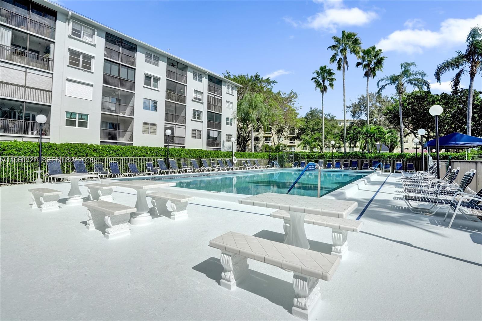 CYPRESS BEND CONDOMINIUM - Residential