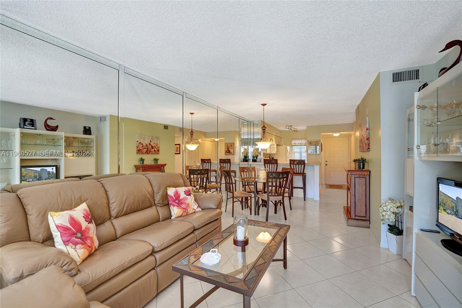 CYPRESS BEND CONDOMINIUM - Residential