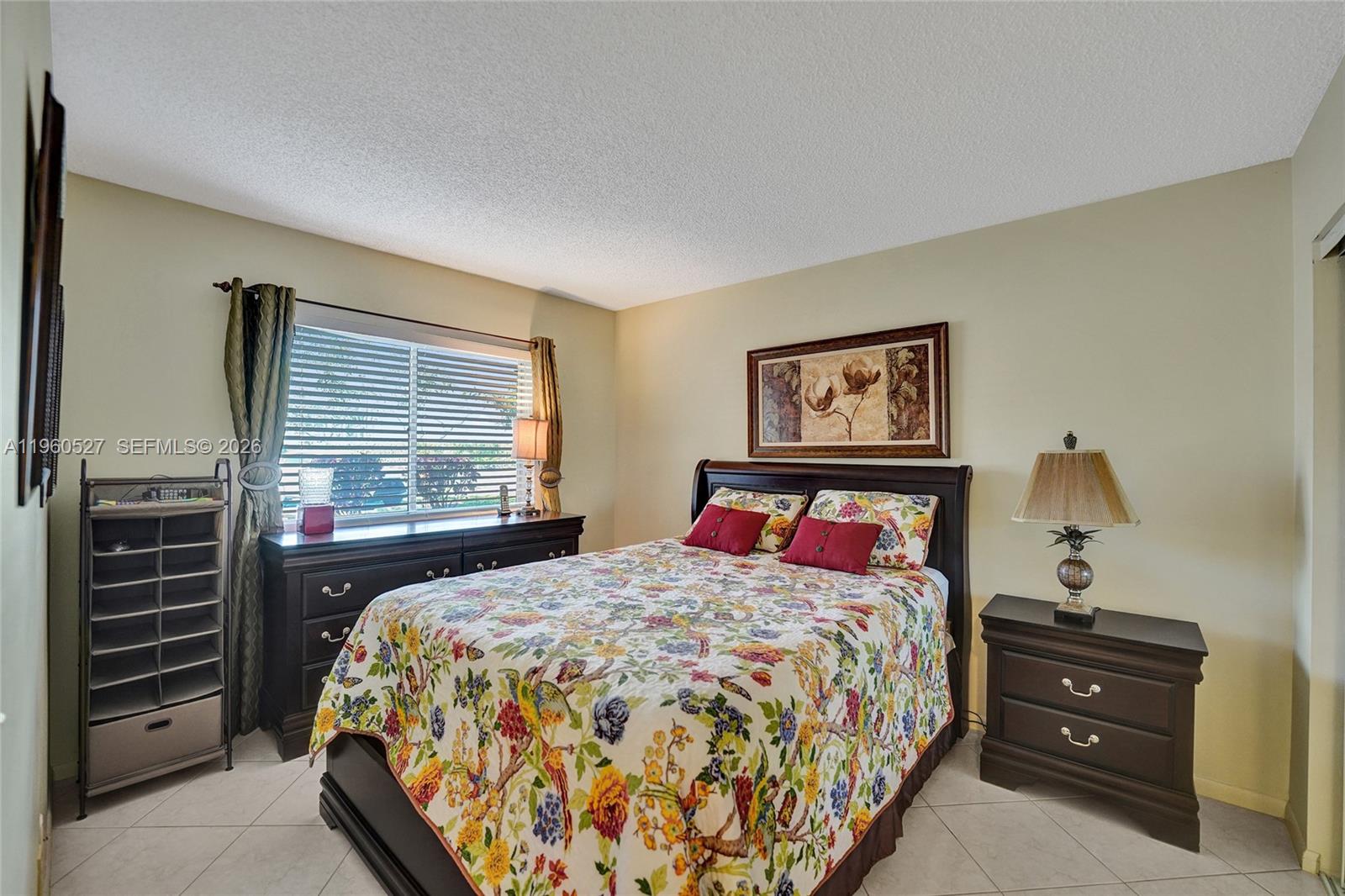 CYPRESS BEND CONDOMINIUM - Residential