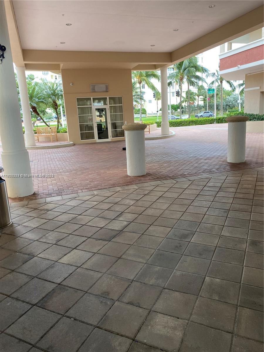 VUE CONDO - Residential Lease