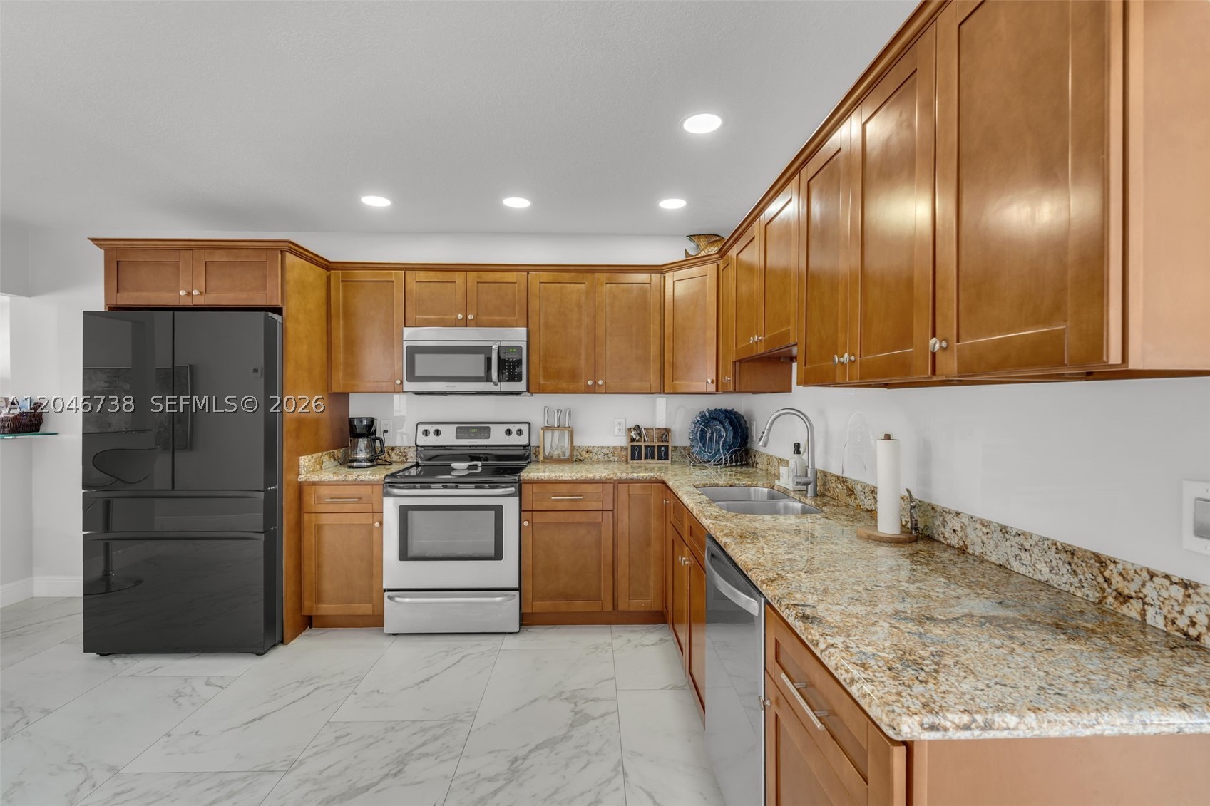 HARBOR SHORES - Residential