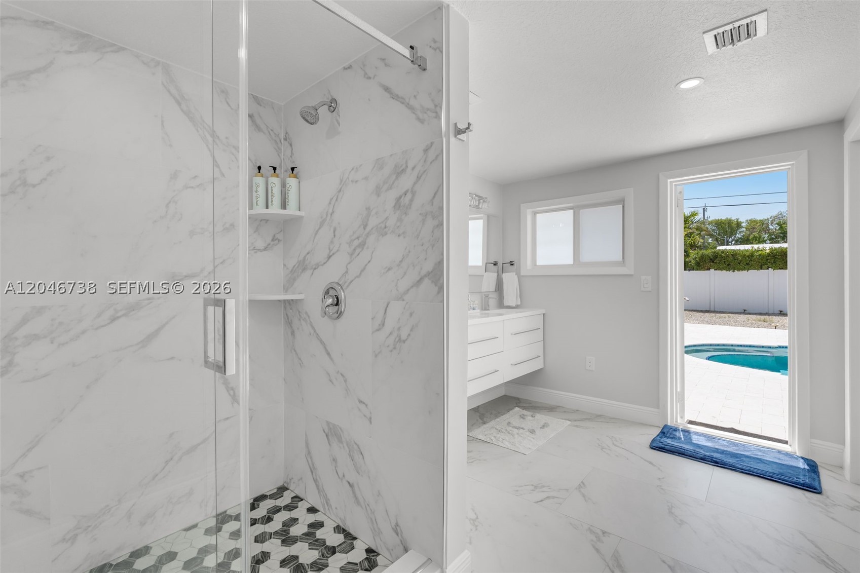 HARBOR SHORES - Residential