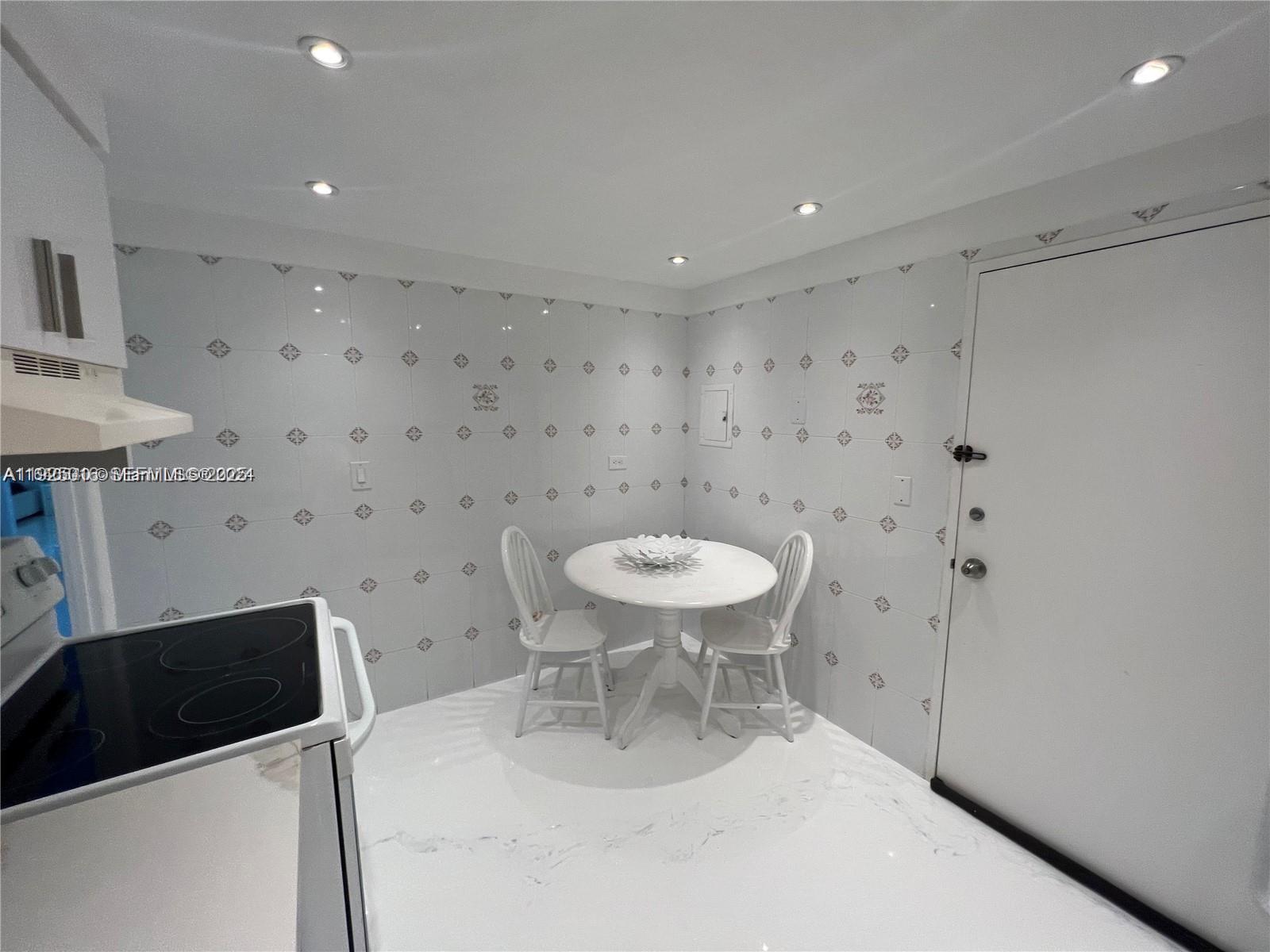 OCEANSIDE PLAZA CONDO - Residential