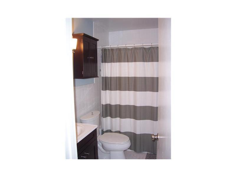 CROSSINGS TOWNHOUSES SEC - Residential Lease