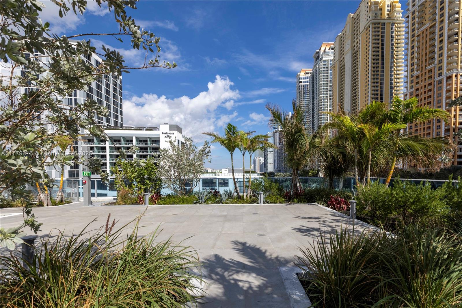 Aurora Condo - Residential