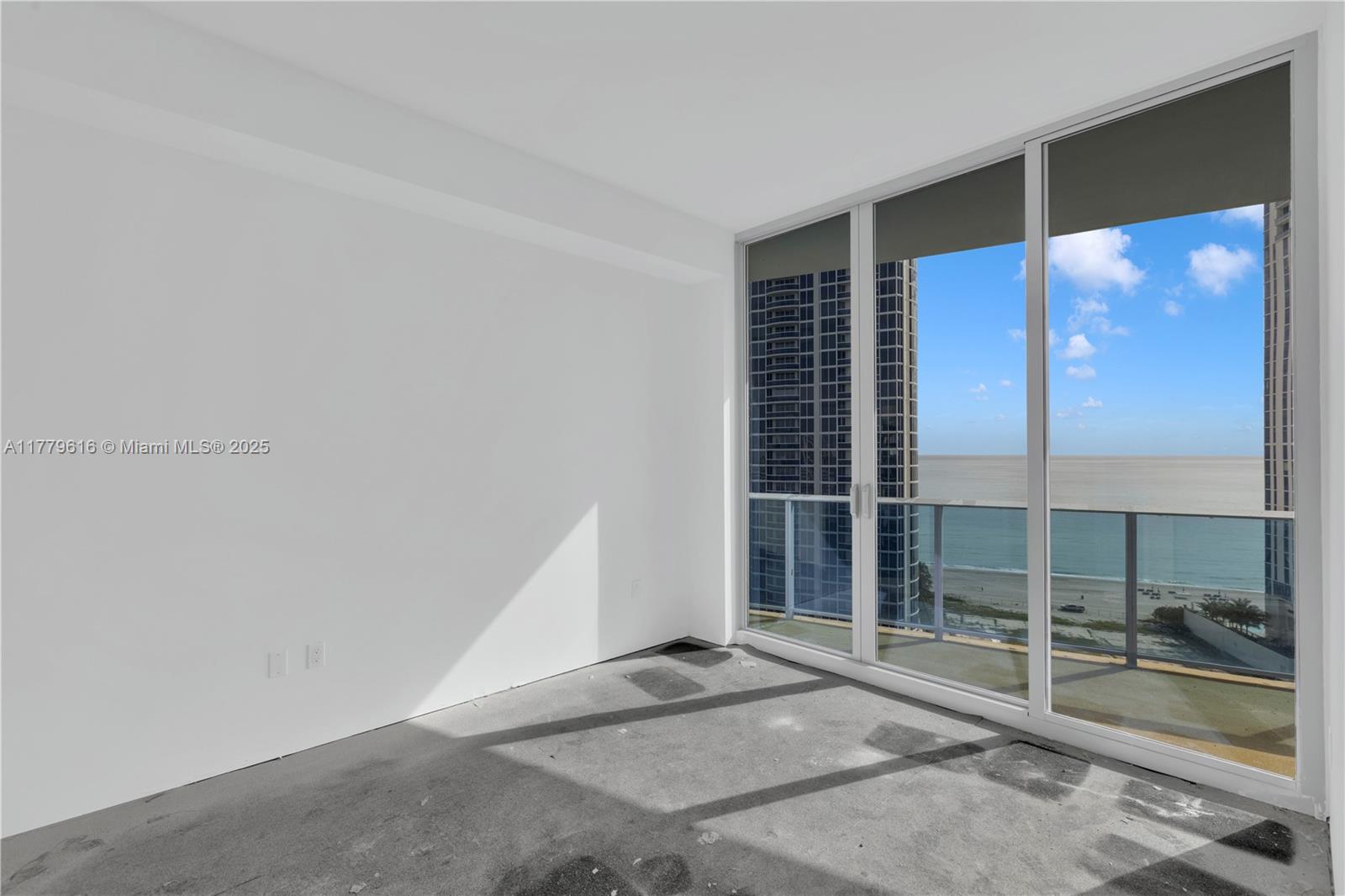 Aurora Condo - Residential