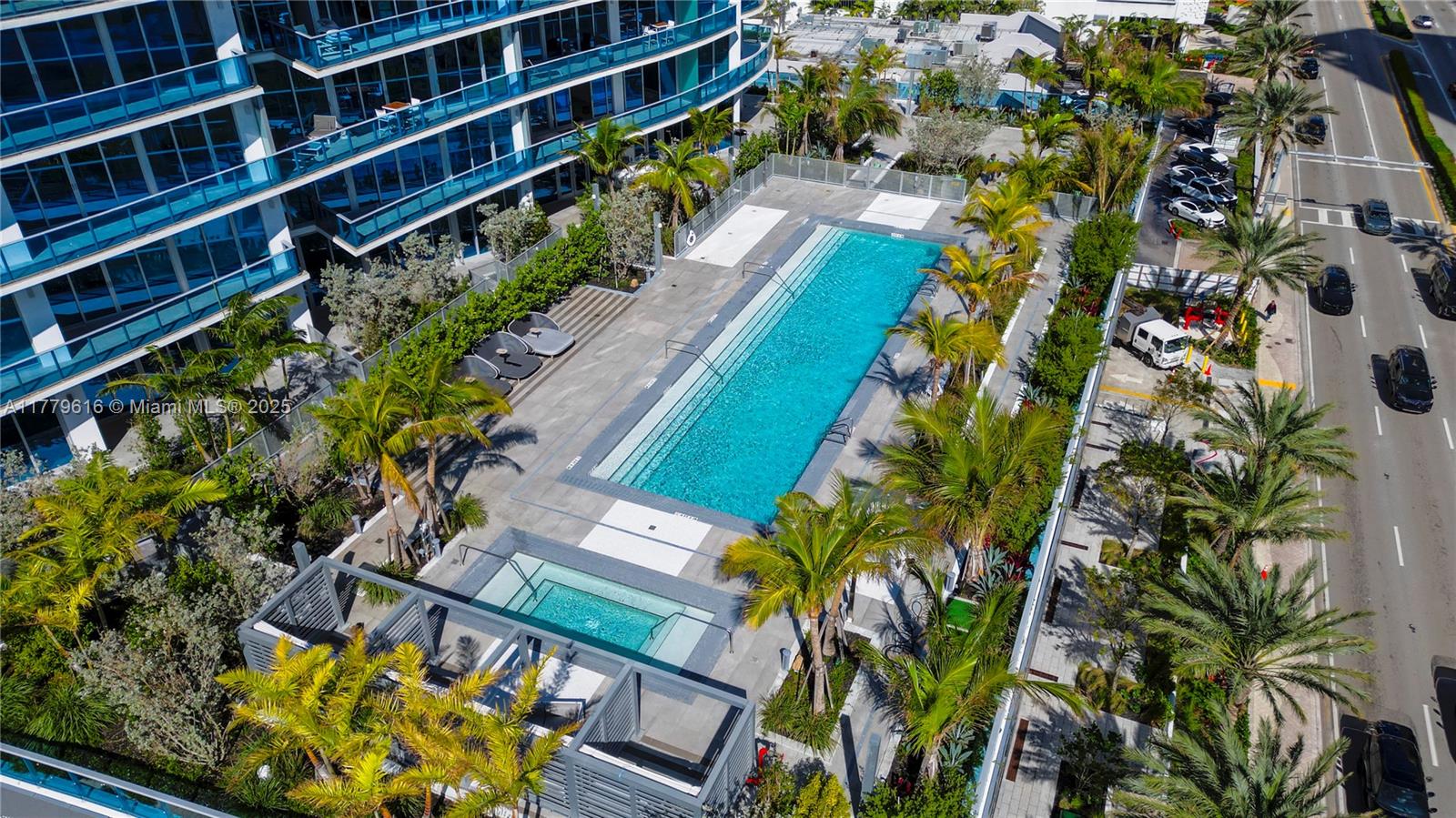 Aurora Condo - Residential
