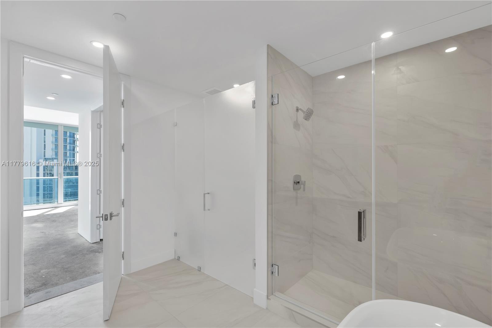 Aurora Condo - Residential