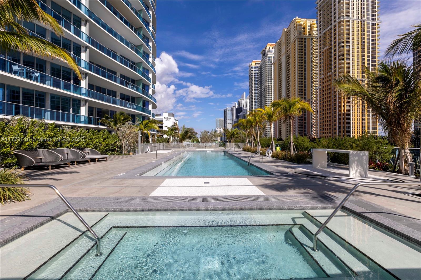 Aurora Condo - Residential