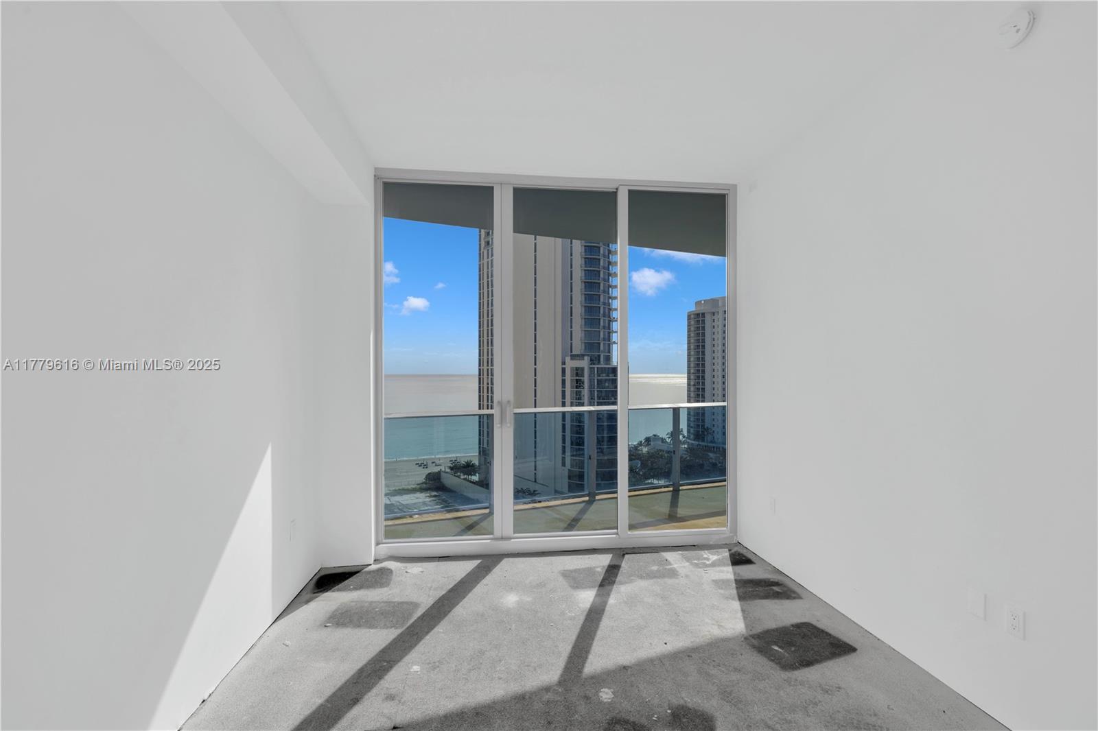 Aurora Condo - Residential