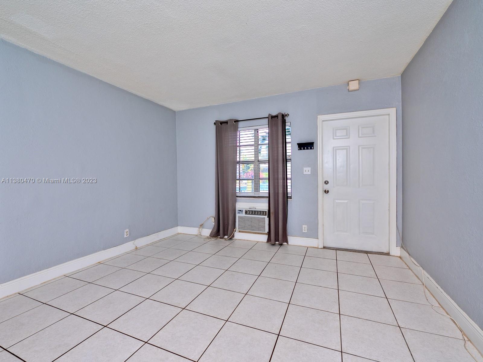 RIVERSIDE ADD AMEN PLAT - Residential Lease