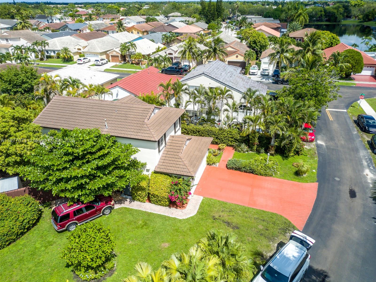 LAGO MAR SOUTH - Residential