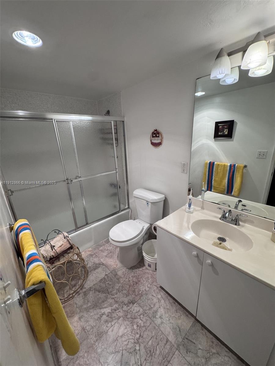 OCEANVIEW BUILDING A COND - Residential
