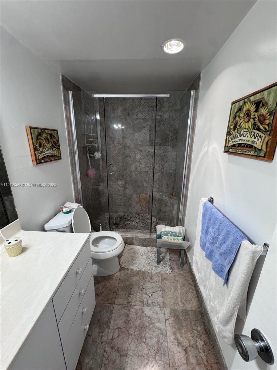 OCEANVIEW BUILDING A COND - Residential