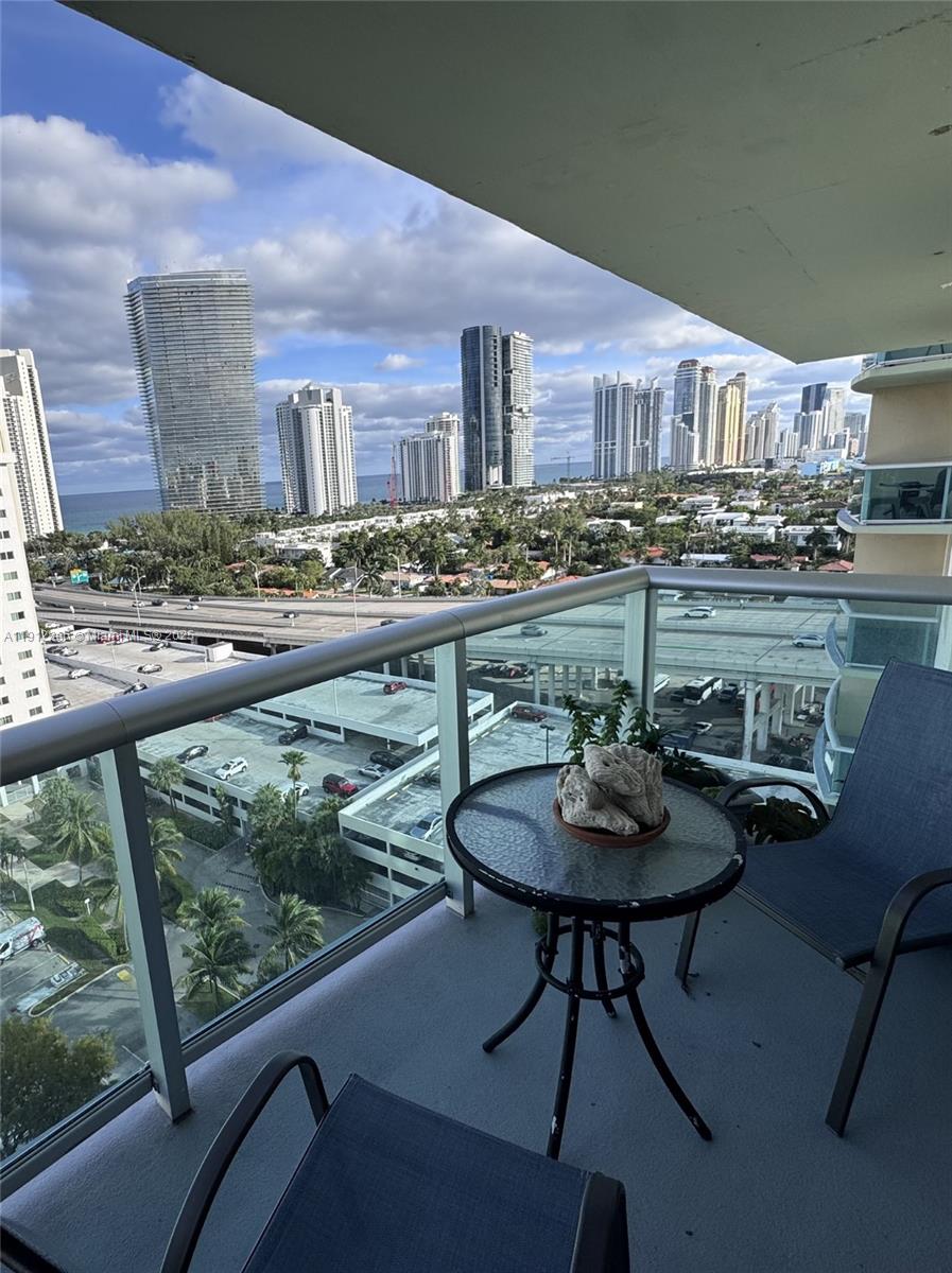 OCEANVIEW BUILDING A COND - Residential