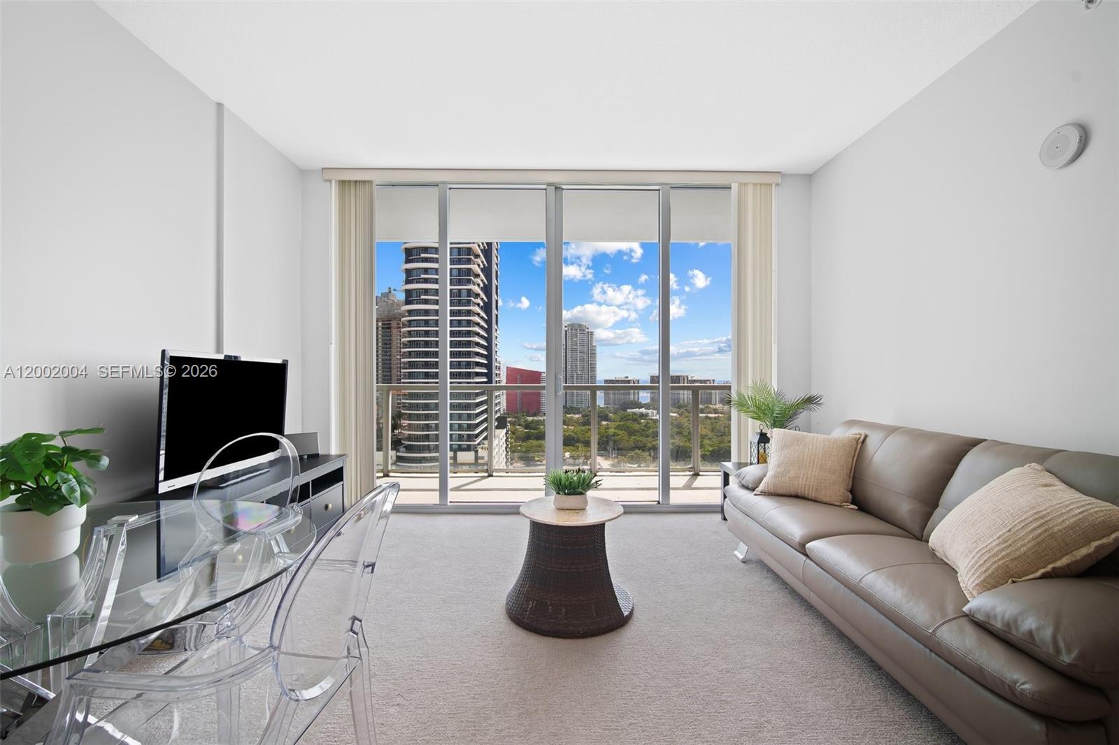 THE AXIS ON BRICKELL COND - Residential