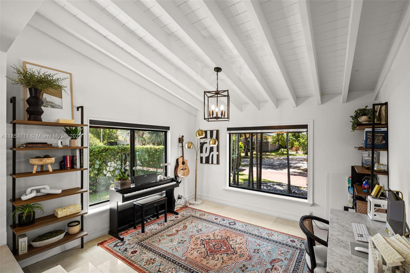 BAY HEIGHTS - Residential