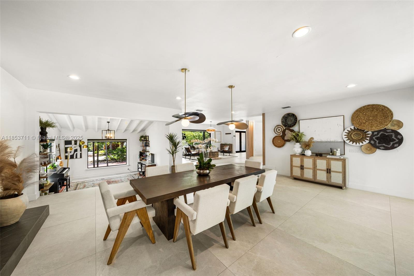 BAY HEIGHTS - Residential