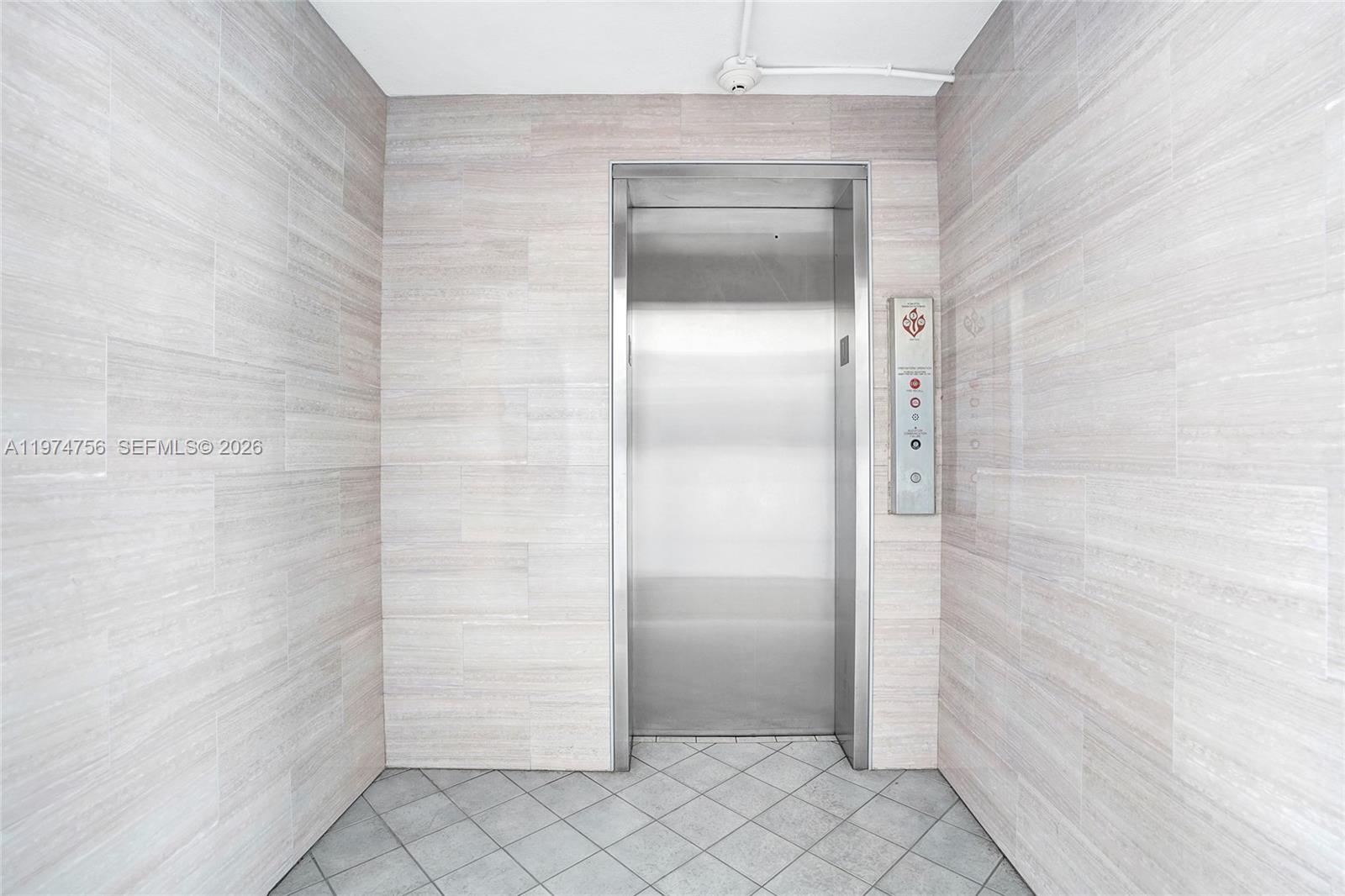 CAMBRIDGE D CONDO - Residential