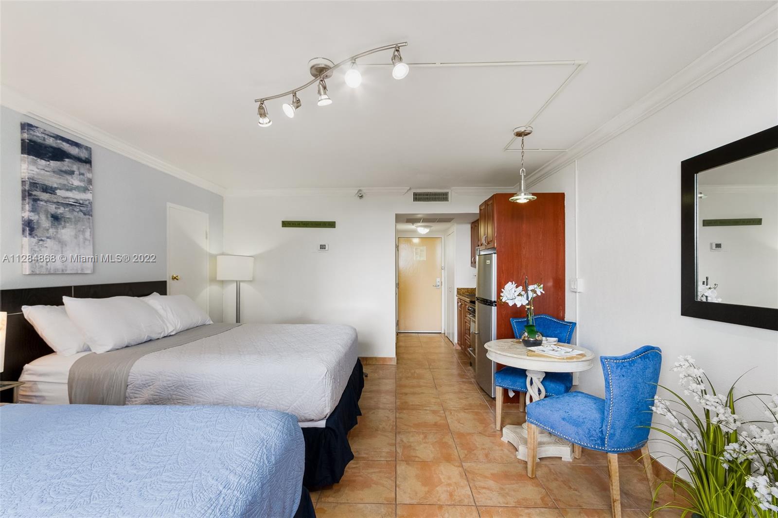 THE AVENTURA BEACH CLUB C - Residential