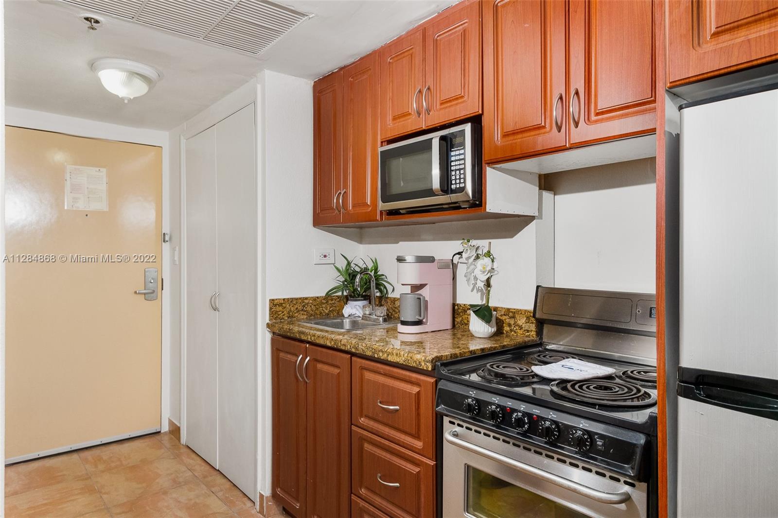 THE AVENTURA BEACH CLUB C - Residential