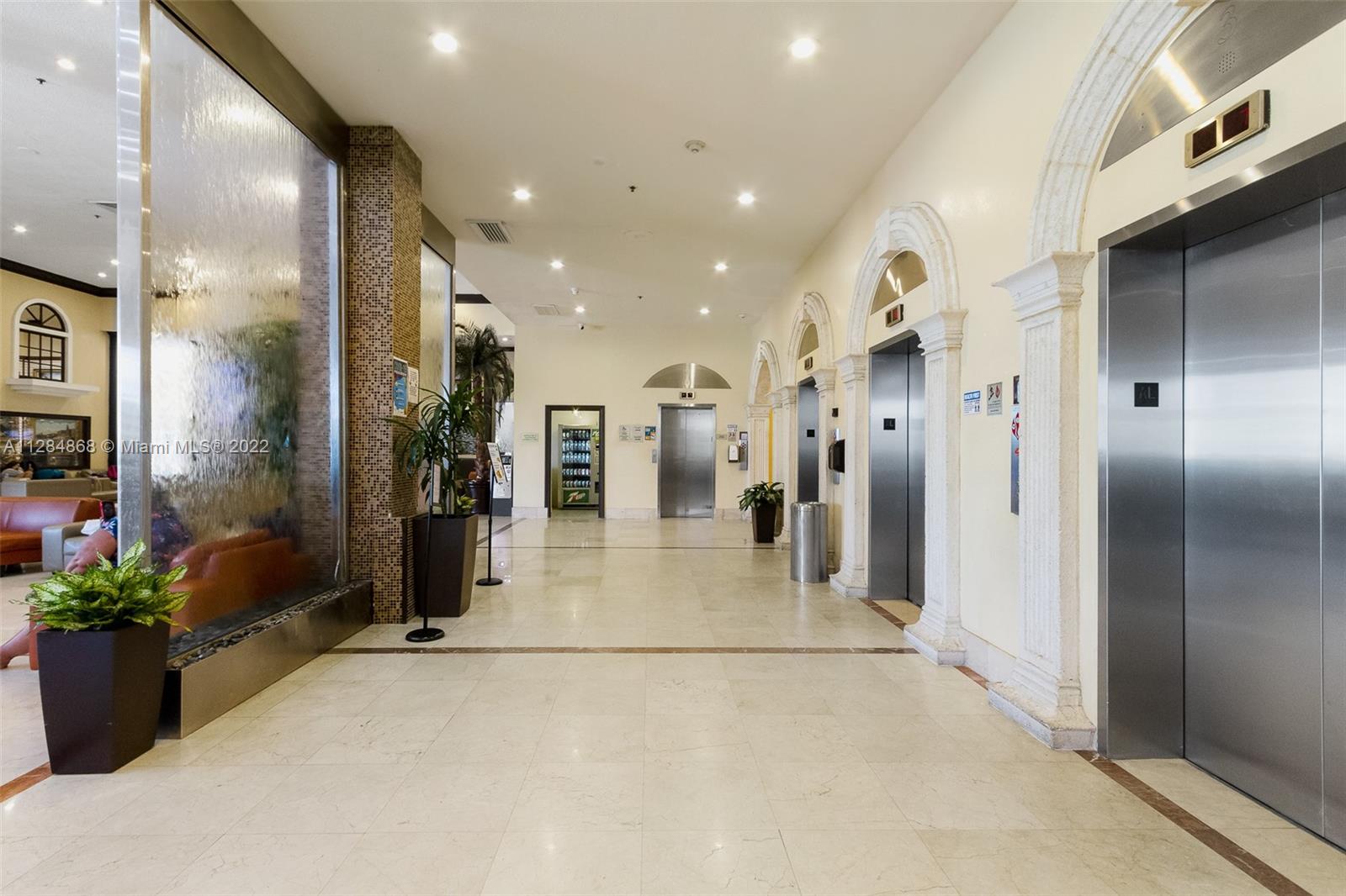 THE AVENTURA BEACH CLUB C - Residential