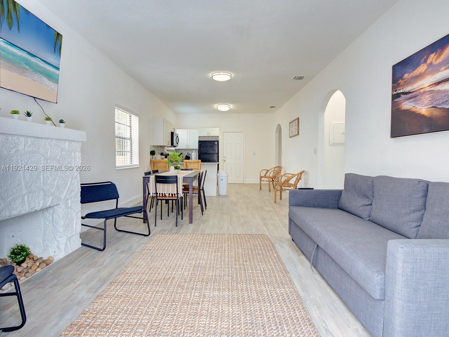 FLORAL PK 1ST AMD - Residential Income