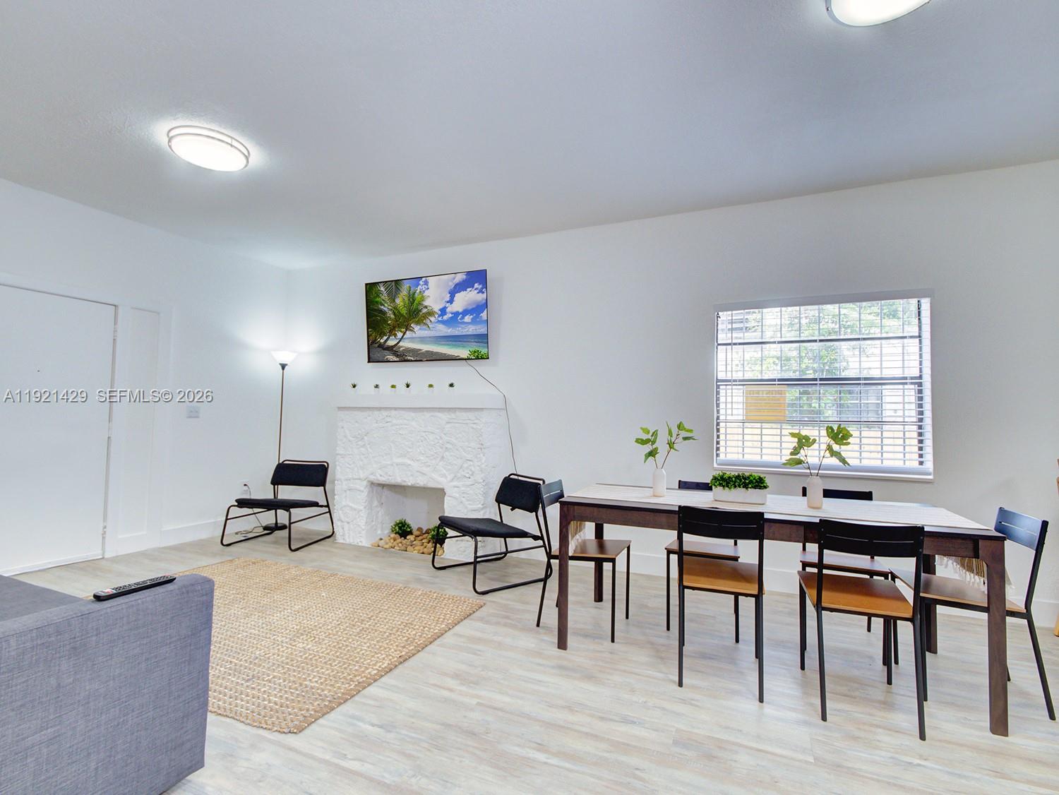 FLORAL PK 1ST AMD - Residential Income