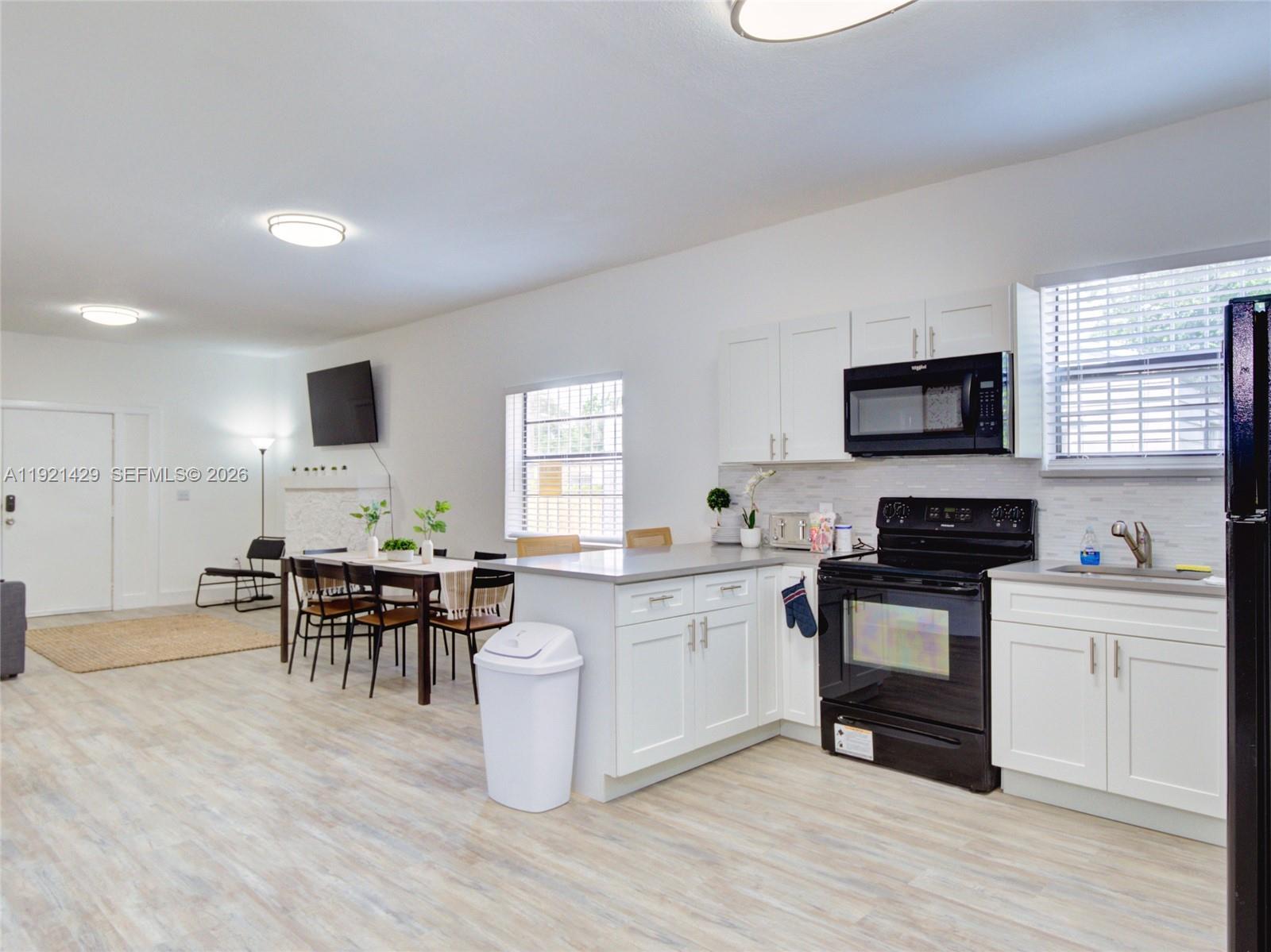 FLORAL PK 1ST AMD - Residential Income