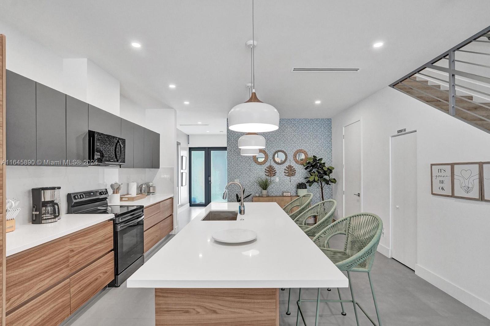 LAUDERDALE - Residential