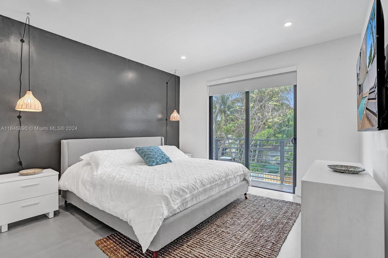 LAUDERDALE - Residential