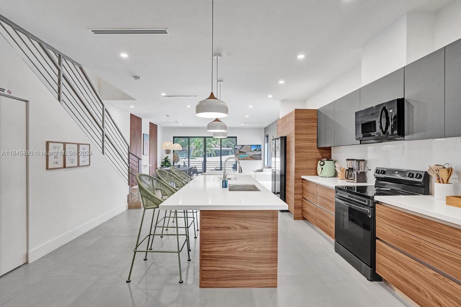 LAUDERDALE - Residential