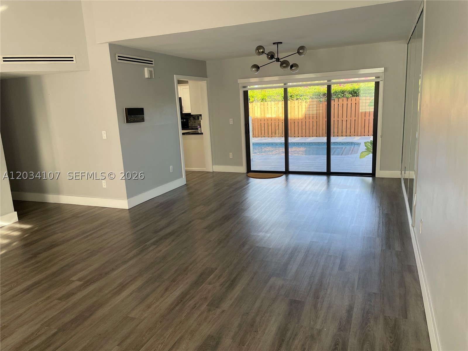 HAMMOCKS SEC 2 - Residential Lease