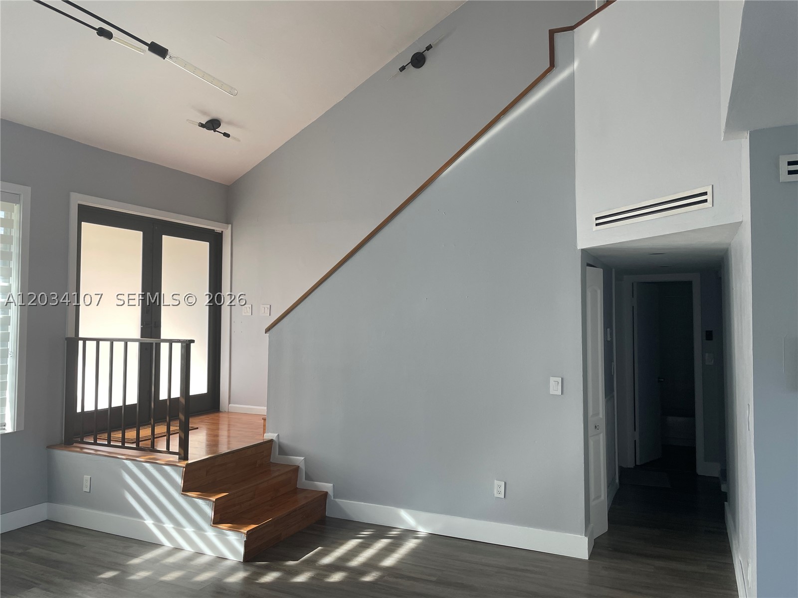 HAMMOCKS SEC 2 - Residential Lease