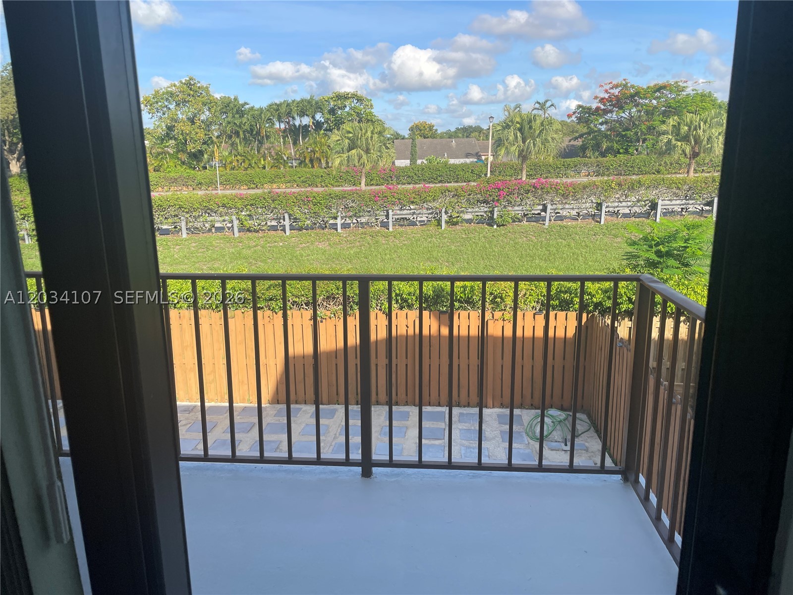 HAMMOCKS SEC 2 - Residential Lease