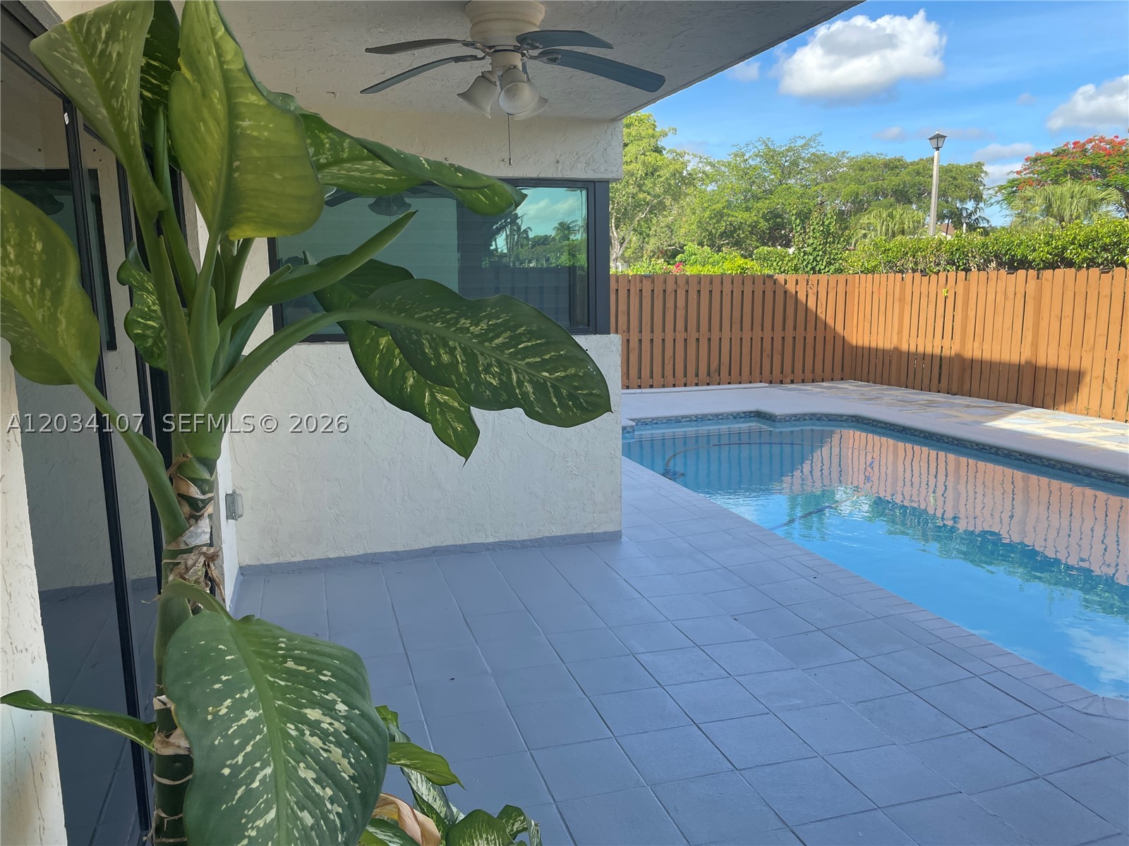 HAMMOCKS SEC 2 - Residential Lease