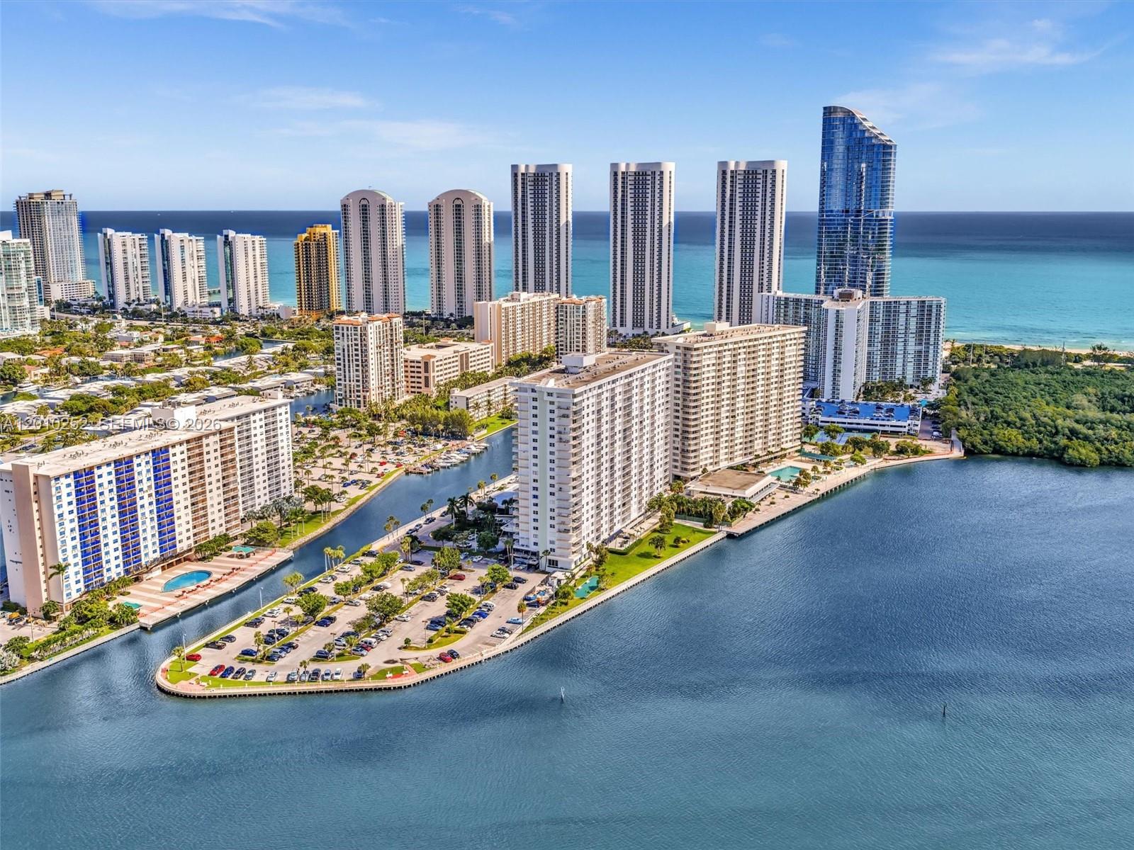 ARLEN HOUSE WEST CONDO - Residential
