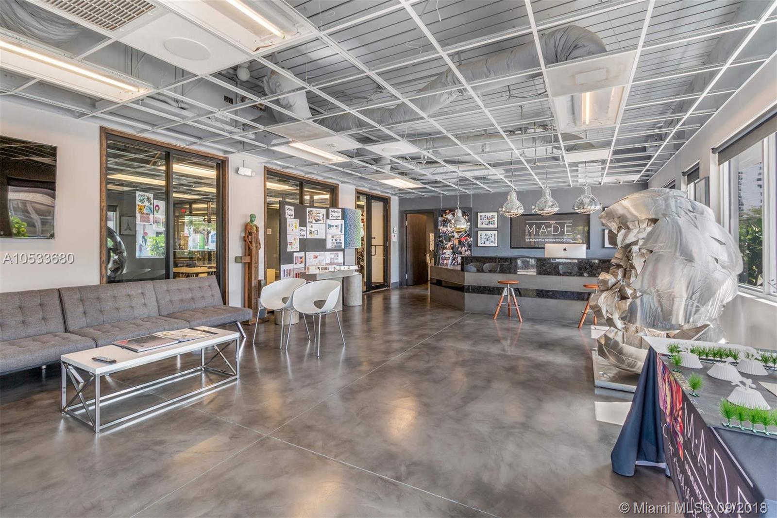 GOLDCOURT - Commercial Sale