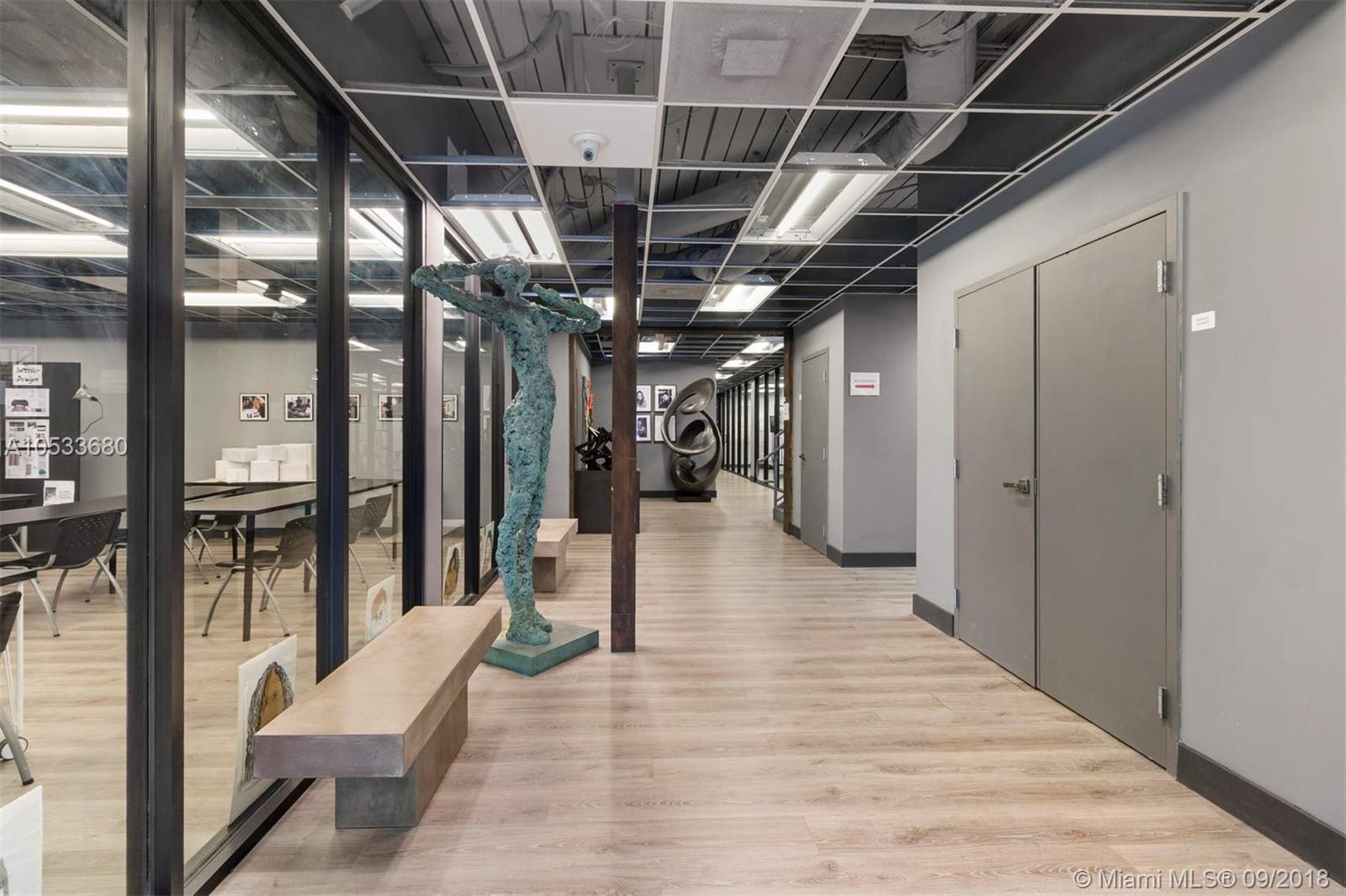 GOLDCOURT - Commercial Sale