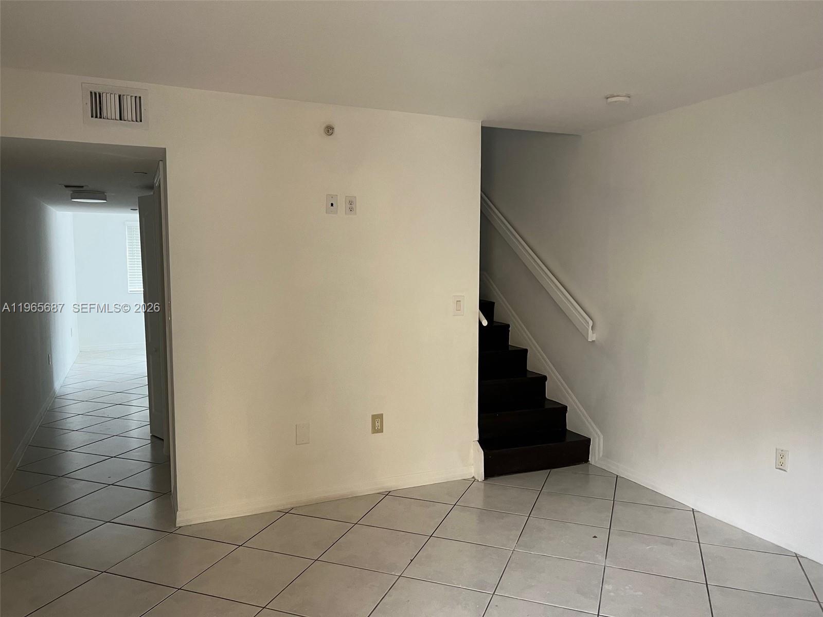 THE SHAMROCK CONDO - Residential