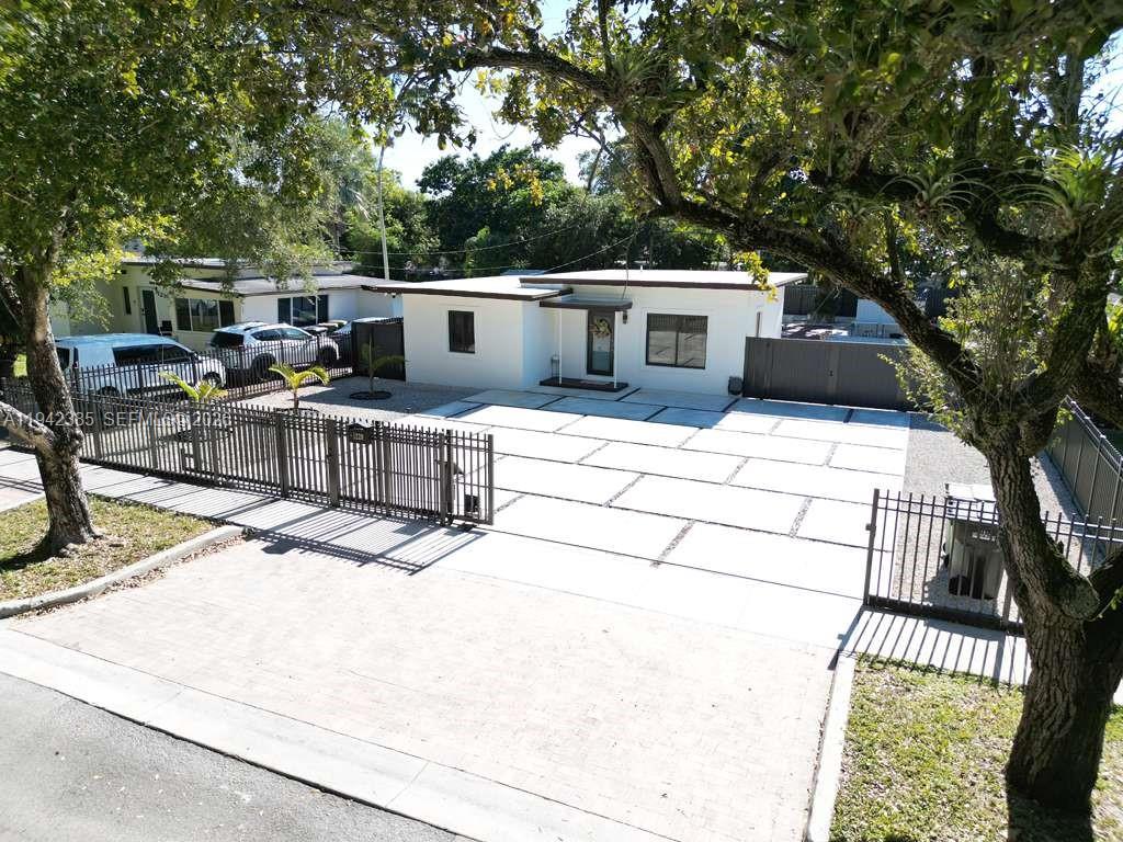 SUNKIST GROVE - Residential