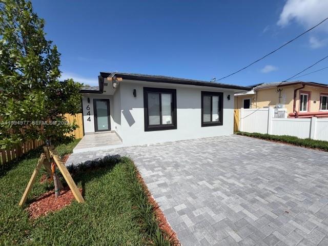 FOSTER PARK - Residential