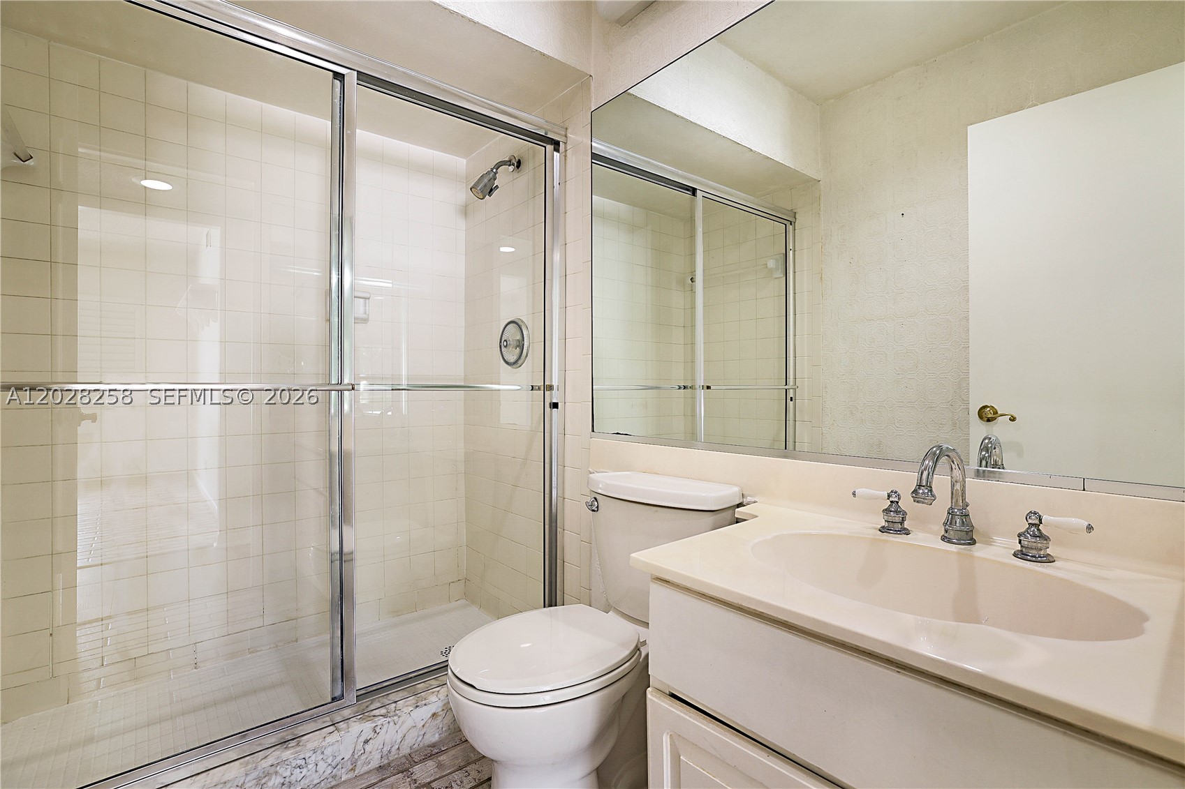 RIVERBEND CONDO - Residential