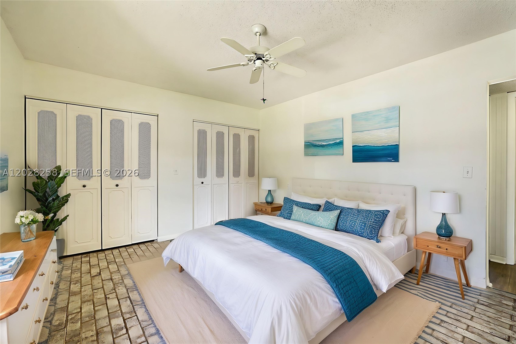 RIVERBEND CONDO - Residential