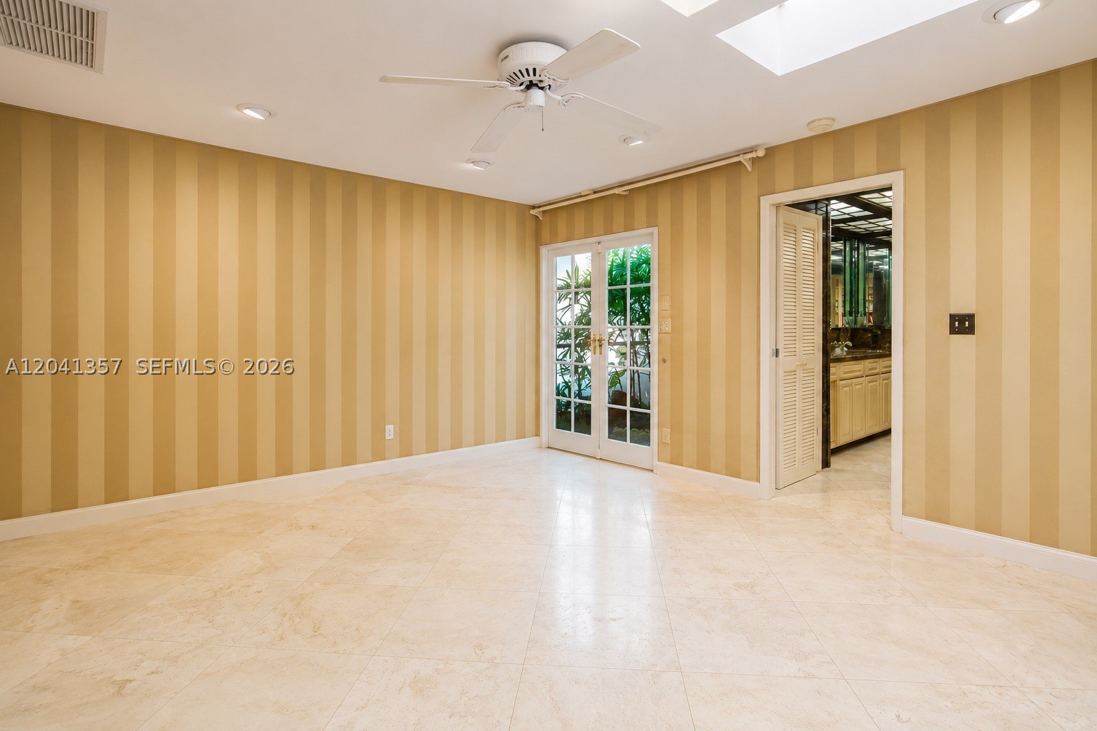 FOUR-WAY LODGE ESTATES - Residential Lease