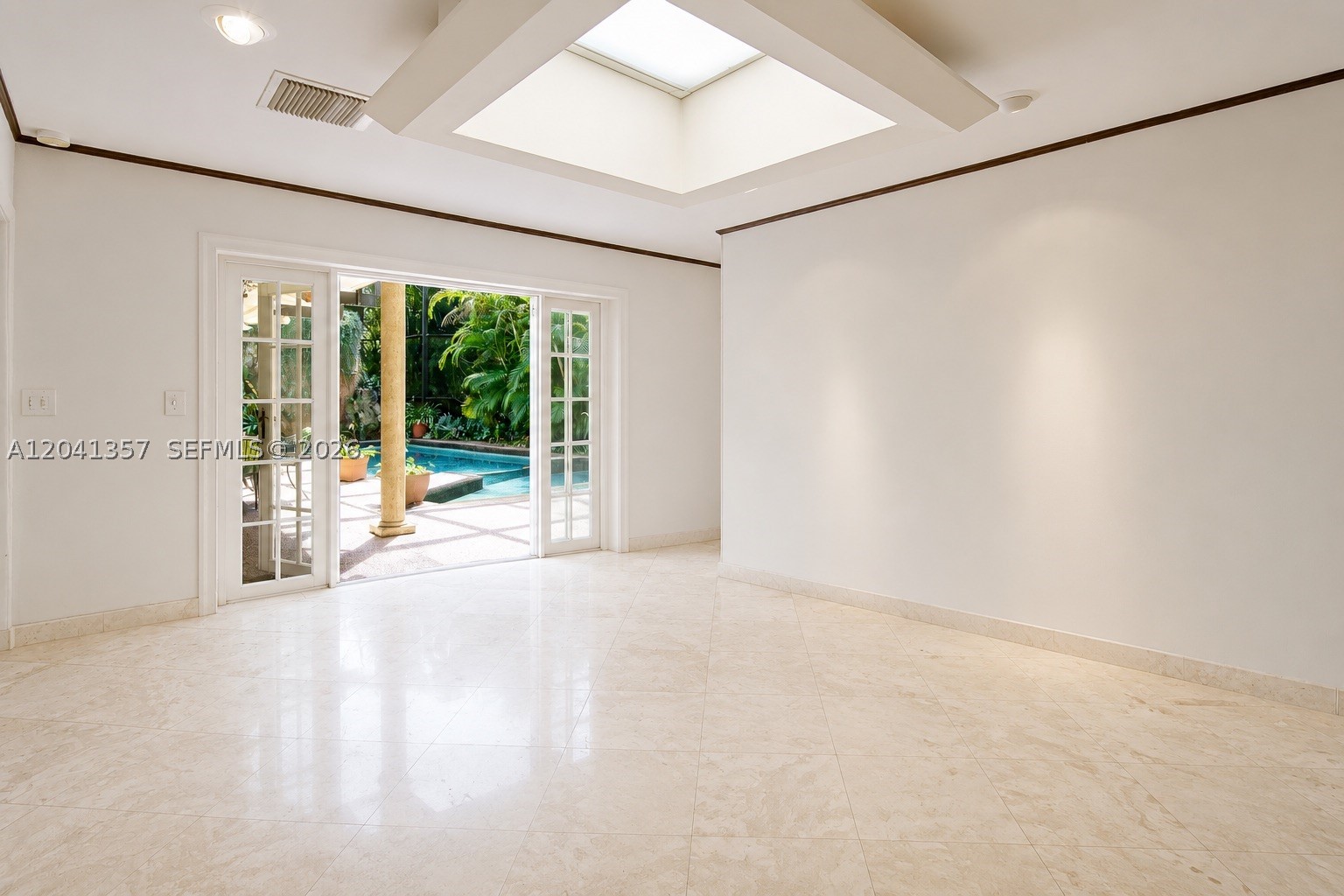 FOUR-WAY LODGE ESTATES - Residential Lease